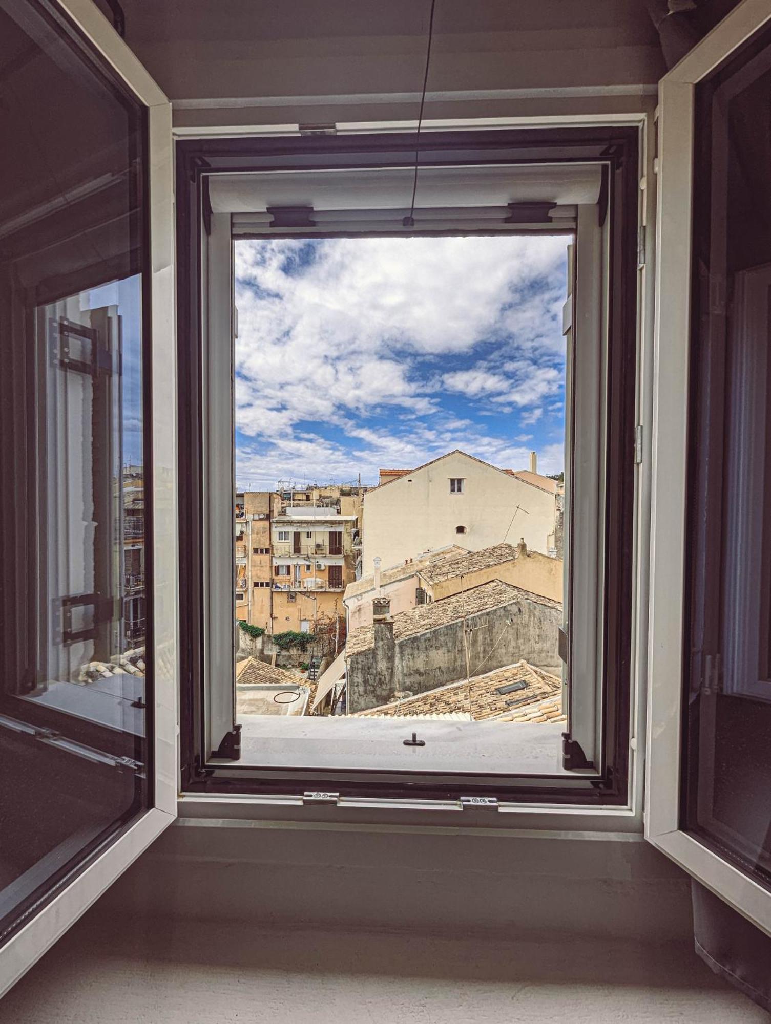 Ionian Pearl Apartments And Suites Korfu Dış mekan fotoğraf