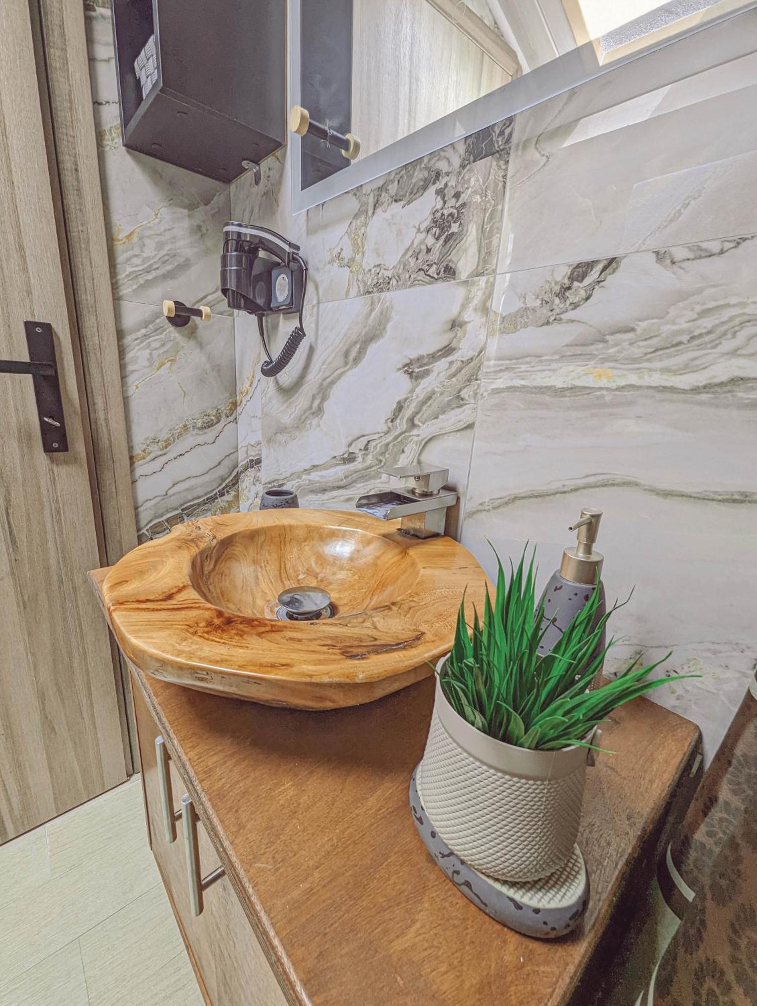 Ionian Pearl Apartments And Suites Korfu Dış mekan fotoğraf