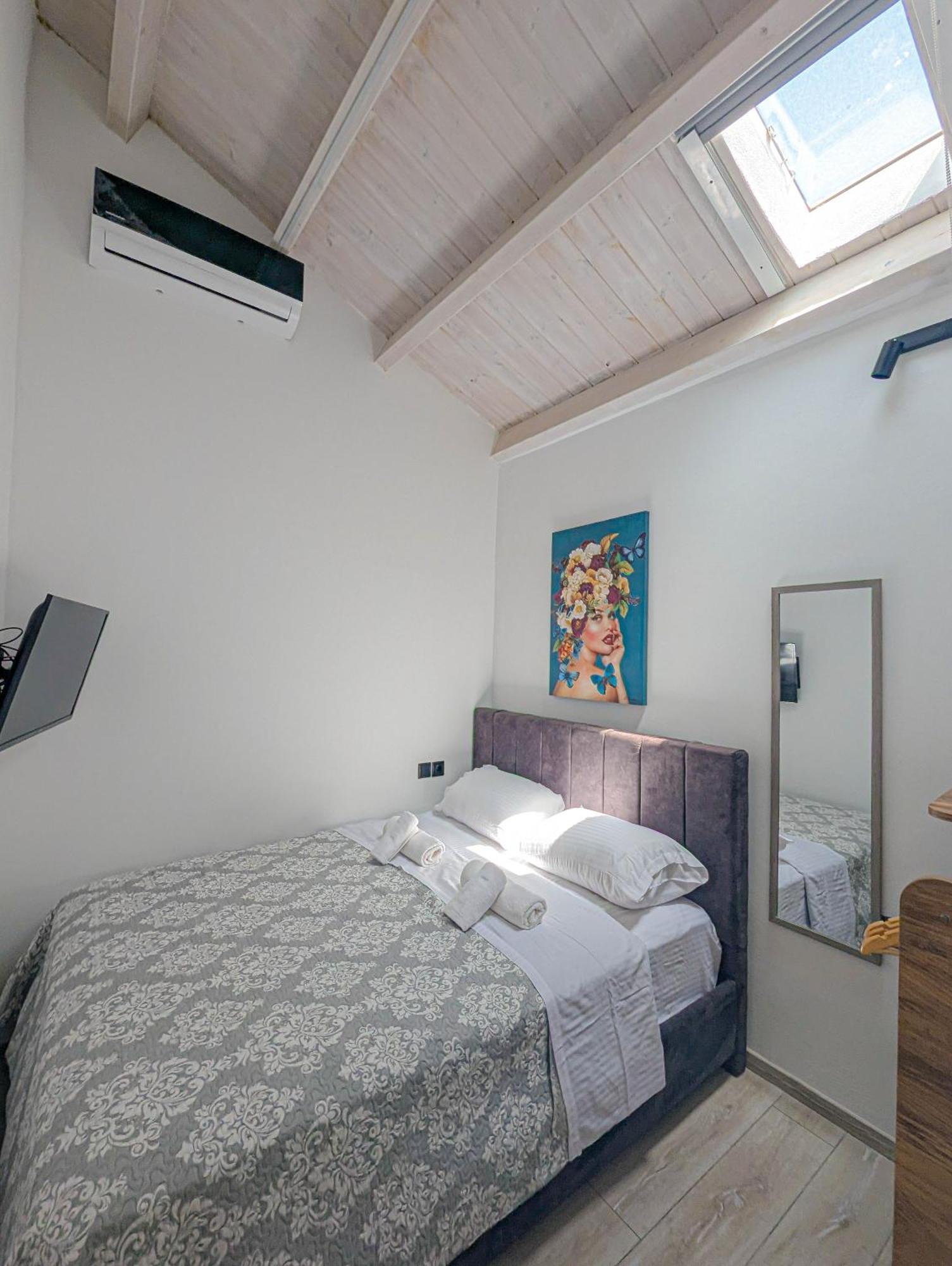 Ionian Pearl Apartments And Suites Korfu Dış mekan fotoğraf